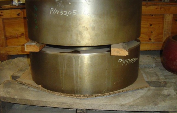 (2) 14P-220 MAIN BEARINGS, HOUSINGS & PINION SHAFT BEARINGS