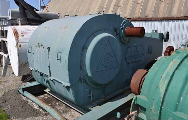 (2) F-1600 CONTINENTAL EMSCO TRIPLEX MUD PUMP
