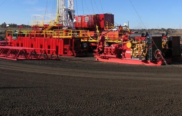 (3) HRI-700 LOADCRAFT 1000HP CARRIER MOUNTED DRILLING RIGS