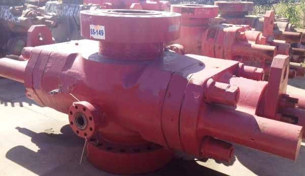 CAMERON 13-5/8″ 10,000 BLOWOUT PREVENTER